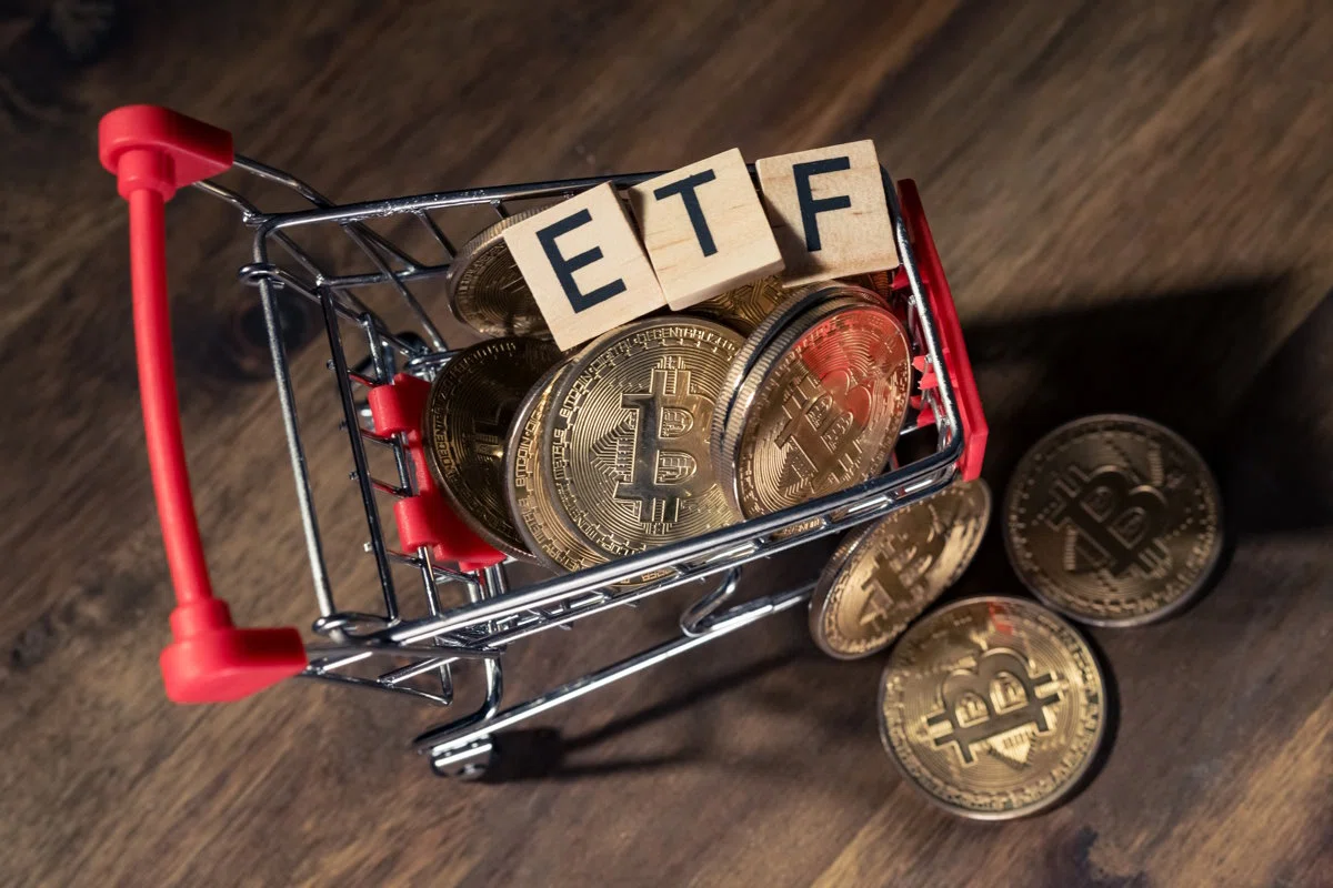 Bitcoin ETF Inflows $588M Surge Sparks Rally Hopes